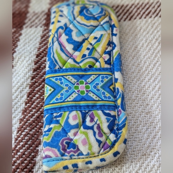 Vera Bradley glasses soft case - Picture 2 of 3